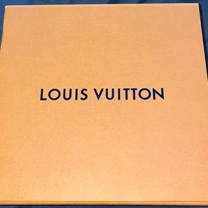 Authentic Louis Vuitton Reversal Bucket Hat